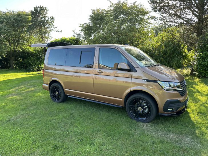 2023 23 VW TRANSPORTER T6 1 110PS HIGHLINE KOMBI AC Copper Bronze 